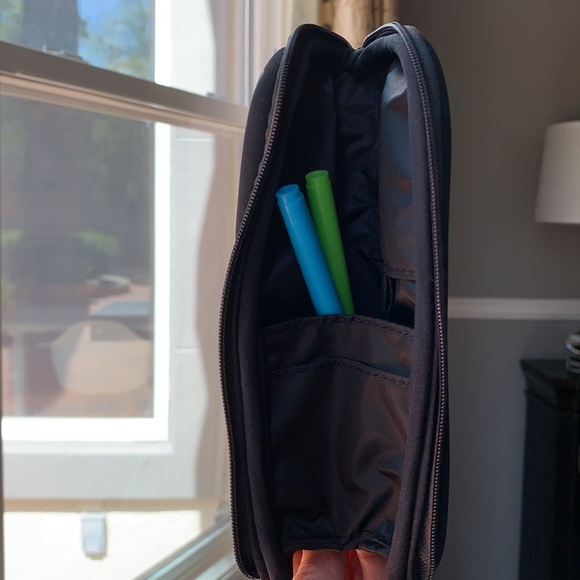 PAC-MAN Pencils Pouch - Picture 3 of 4